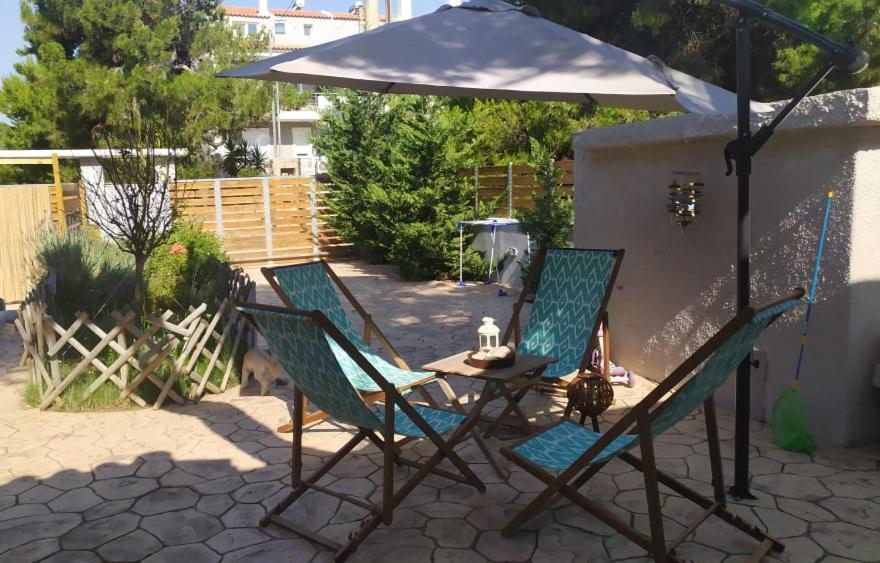 Alexandra Apartment Артемида Екстериор снимка