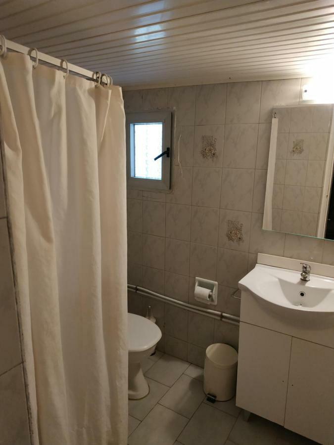 Alexandra Apartment Артемида Екстериор снимка