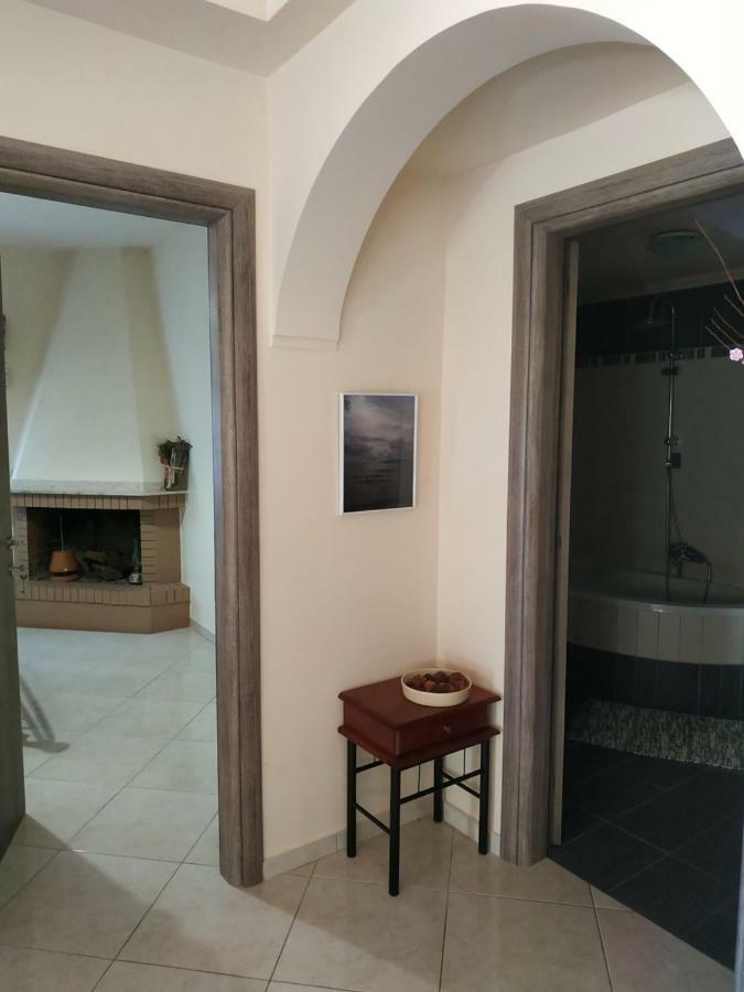 Alexandra Apartment Артемида Екстериор снимка